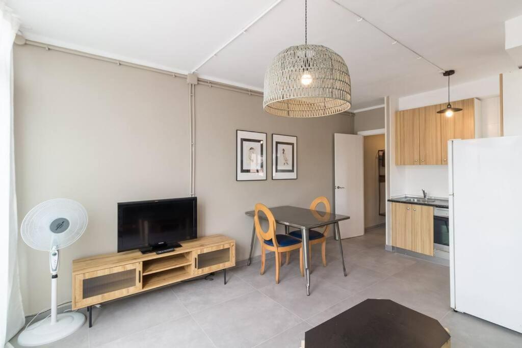 Bebarceloner Sant Andreu - Attic With Terrace Apartment Barcelona